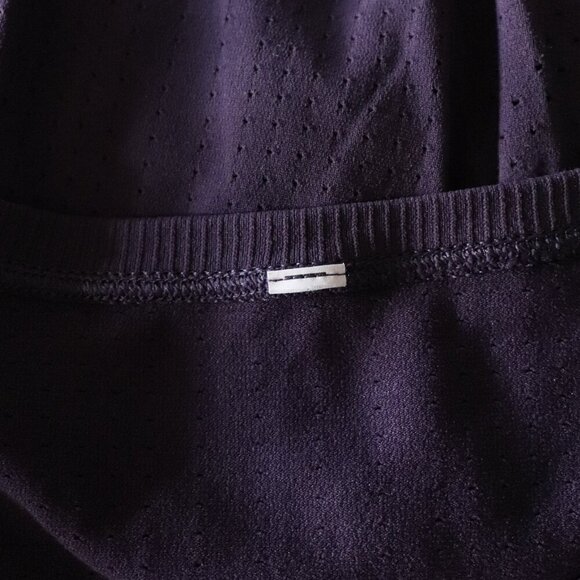 Women's Sz M Purple Activewear Crewneck Stretch Long Sleeve T-Shirt Top - Picture 11 of 11